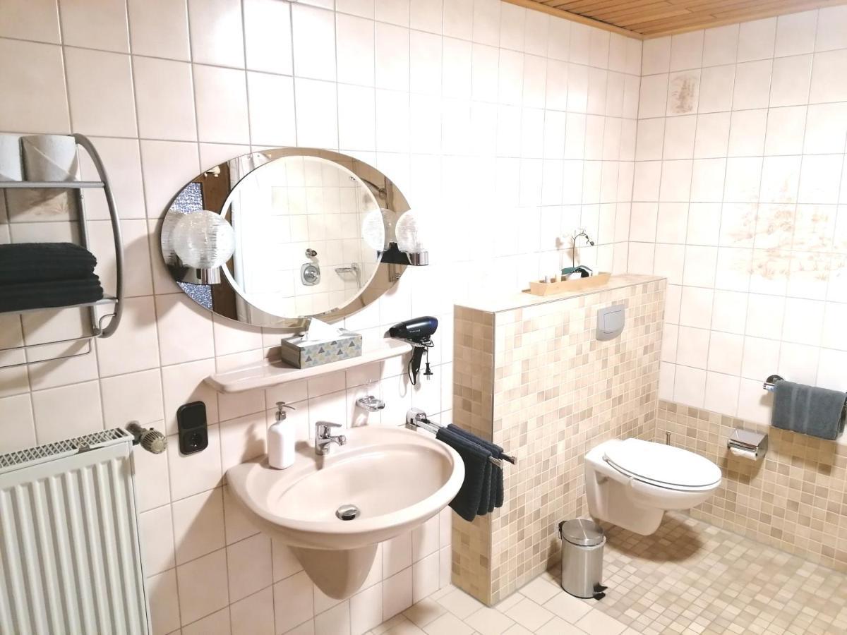 Ferienwohnung Christine Mit Sauna Und Whirlpool Utzerath Buitenkant foto